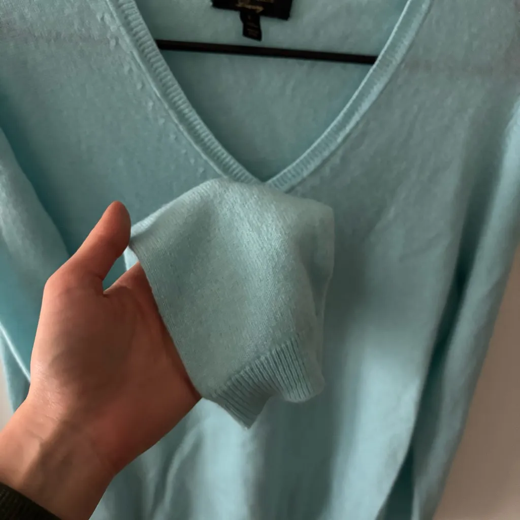 Charter Club 100% Pure Cashmere V-Neck Sweater | Light Blue | Size L | NWOT - Image 4