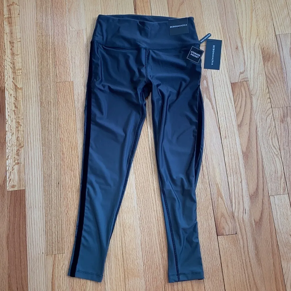 BCBGMaxAzria Iris Velvet Stripe Ombré Leggings M Legging Comfort Athleisure‎ - Image 9