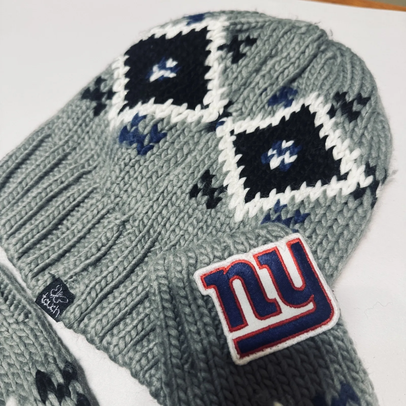 Team NFL New York Giants Touch Gloves & Hat beanie Fair Isle Knit Ultra Game - Image 4