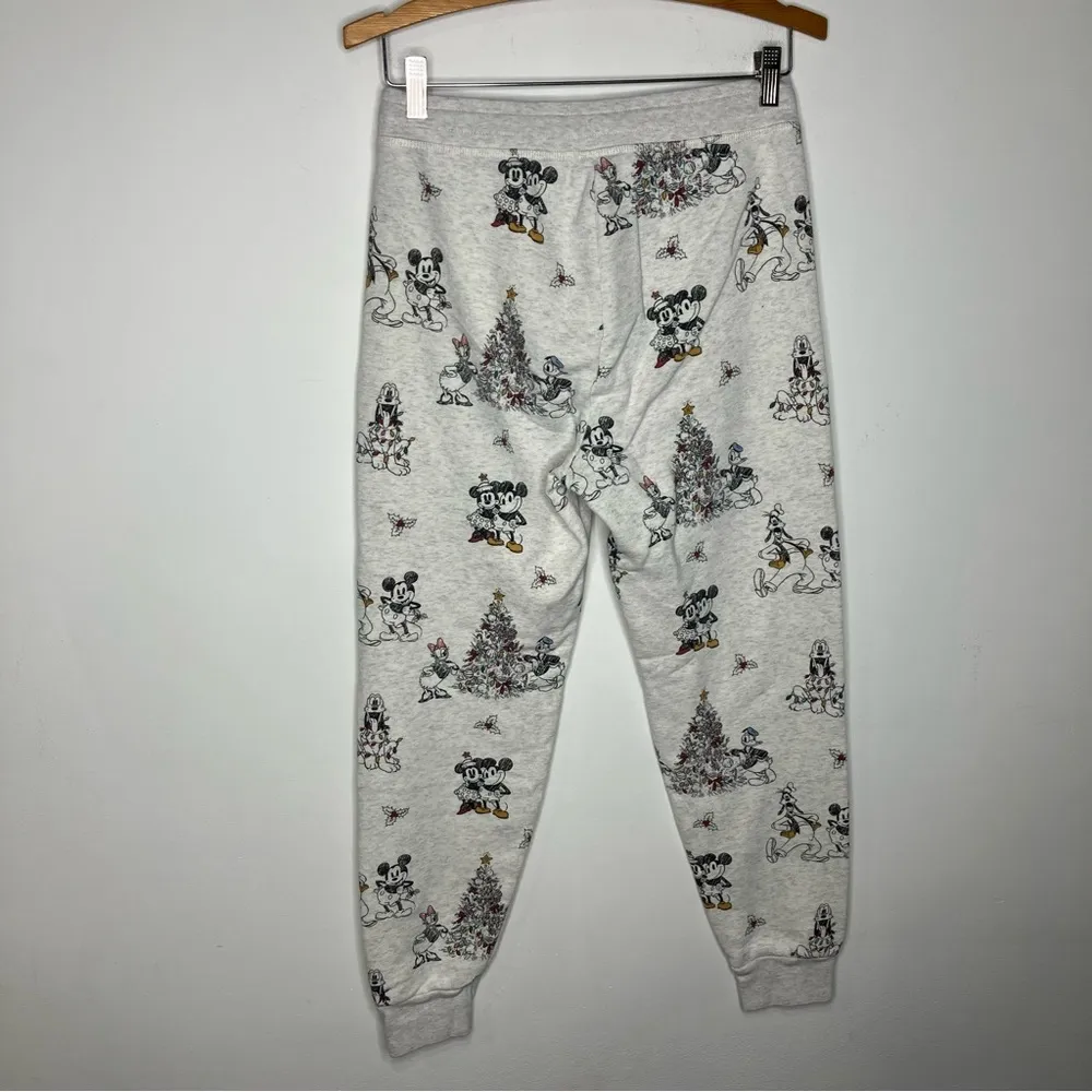 Disney x American Eagle lounge set Christmas Mickey Mouse Donald Duck size small - Image 10