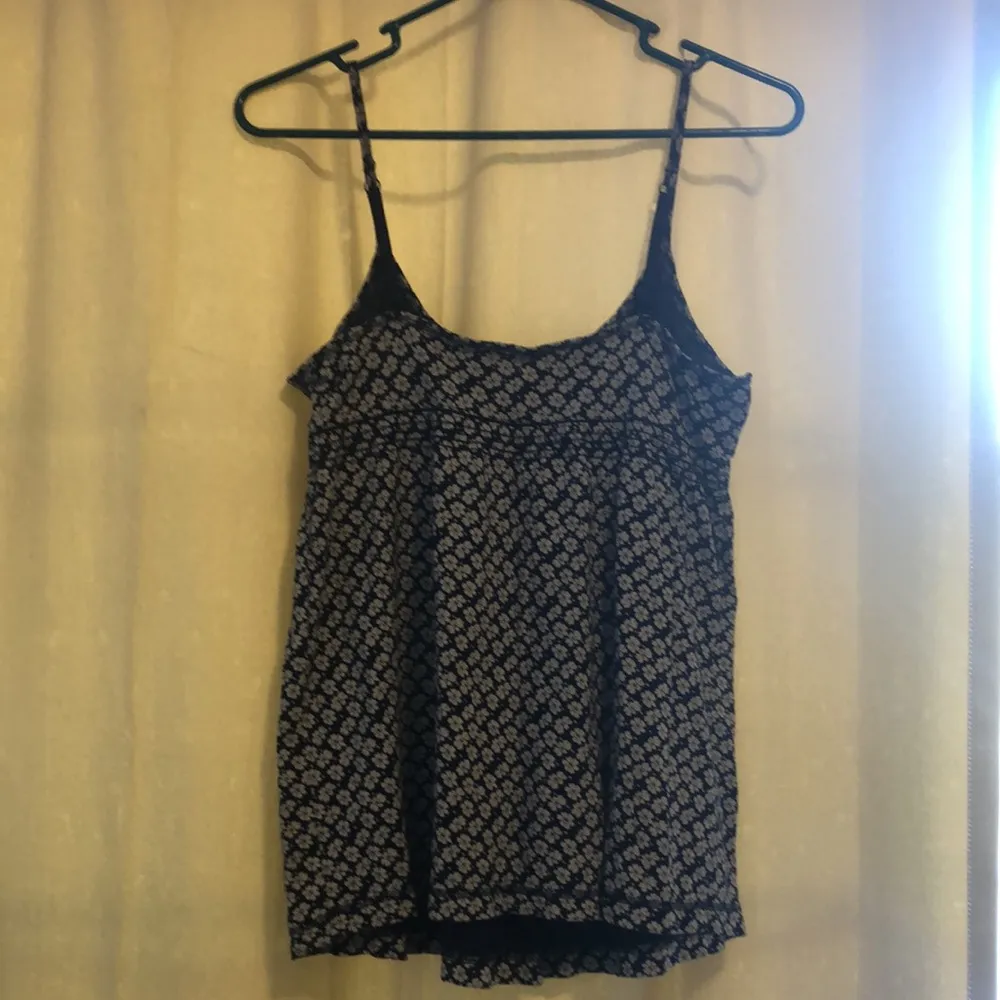 🎉4 for $20 Aerie medium navy and white spaghetti strap tank - Image 4