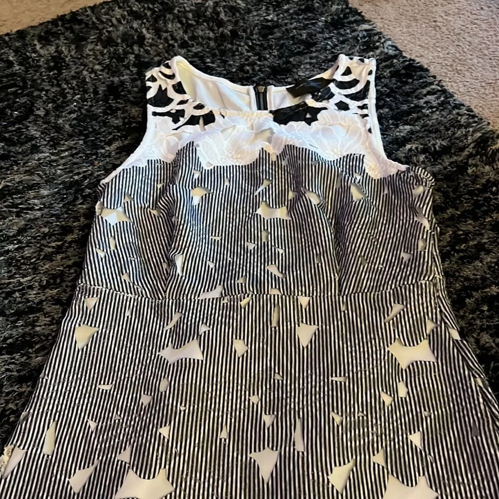 Romeo & Juliet couture dress M - Image 4