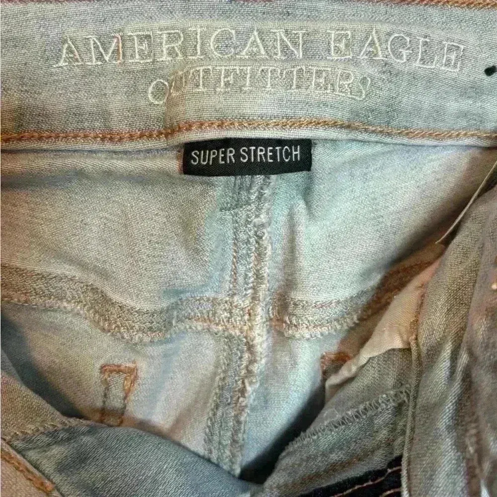 American‎ Eagle Super Stretch Jeggjng Crop Light Two Toned Wash Size 2 - Image 3