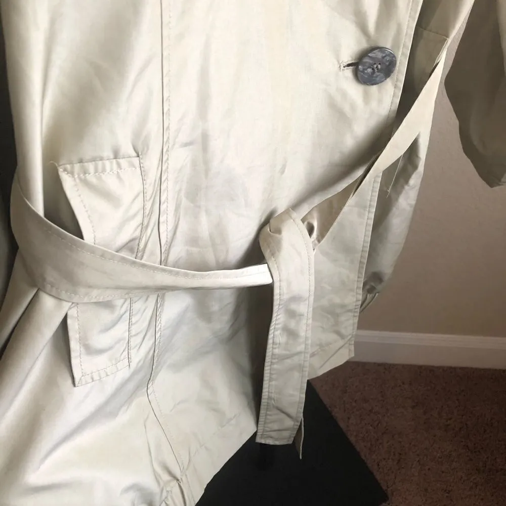 Gallery vintage beige raincoat size XL - Image 6