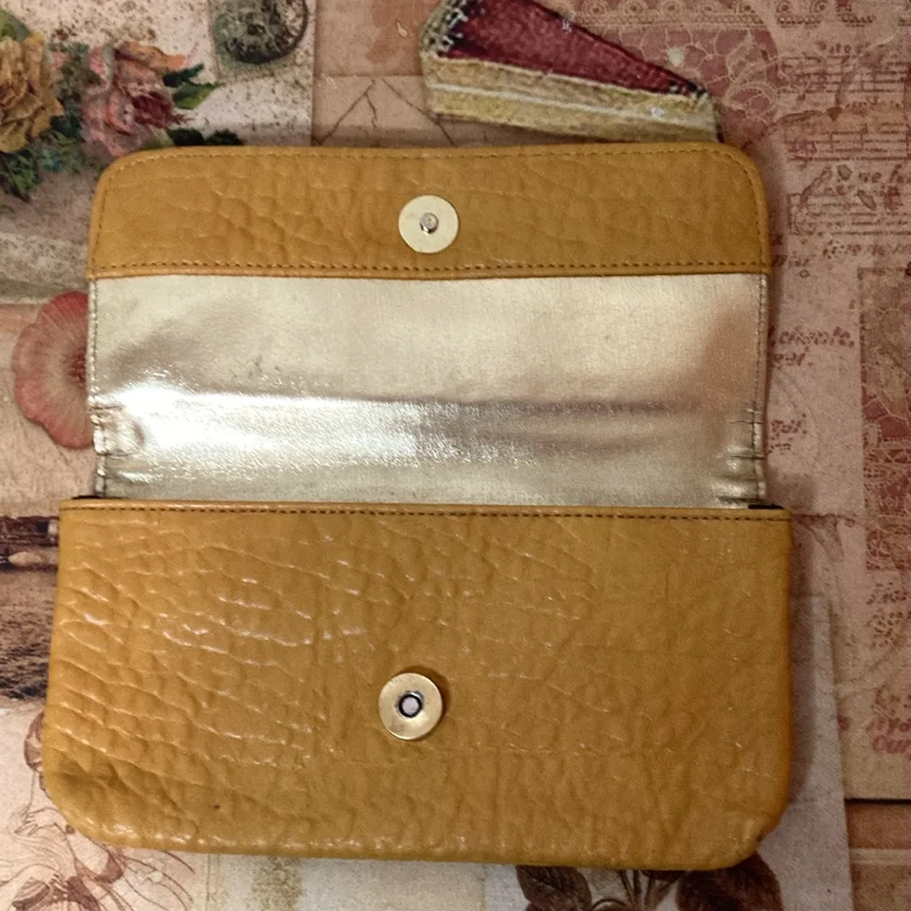 Steve Madden leather wallet - Image 4