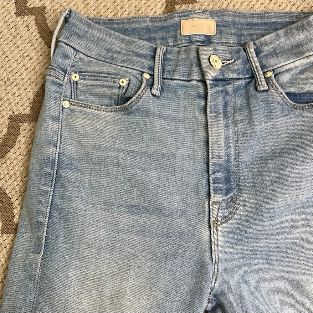 MOTHER High Waisted The Looker crop Swimming Pool Sunday Size 24 blue jeans - Image 6