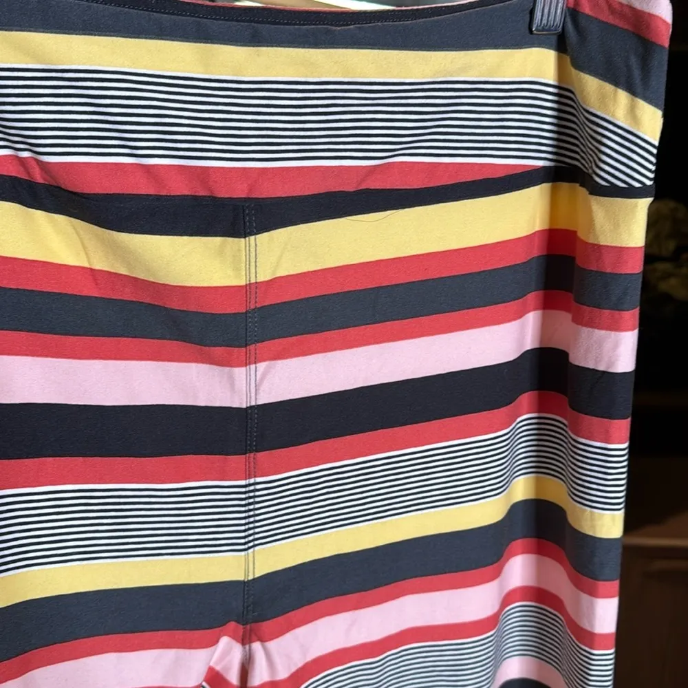 NEW Lularoe TC2 Plus Pink Red Yellow Black Gray Stripe Leggings Size 18+ - Image 2