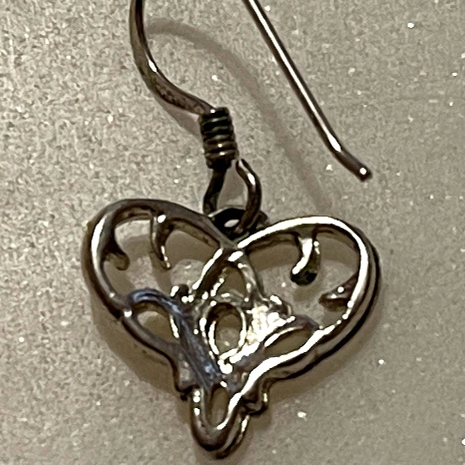 Vintage Silver Filigree heart Dangle Earrings - Image 4