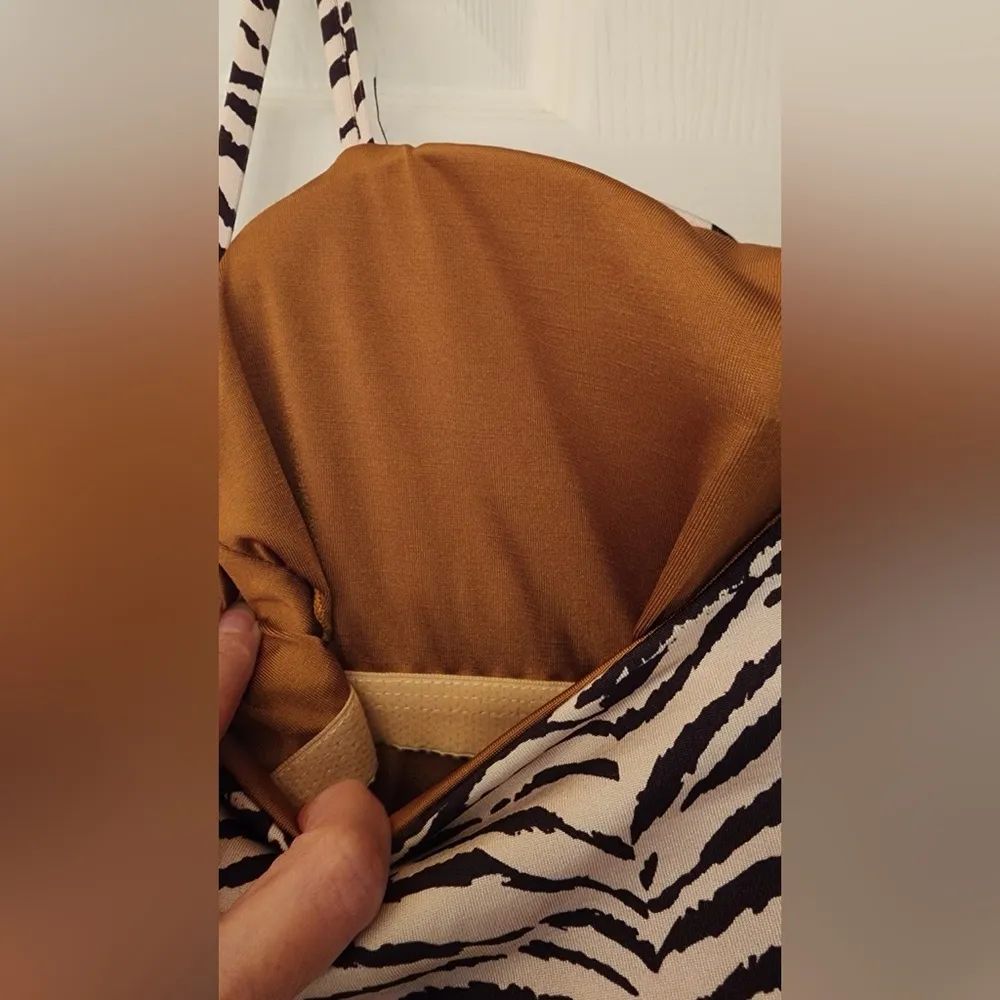 Wet Swimwear Seychelles Grecia Zebra Print Tan & Black One Piece Size Medium - Image 9