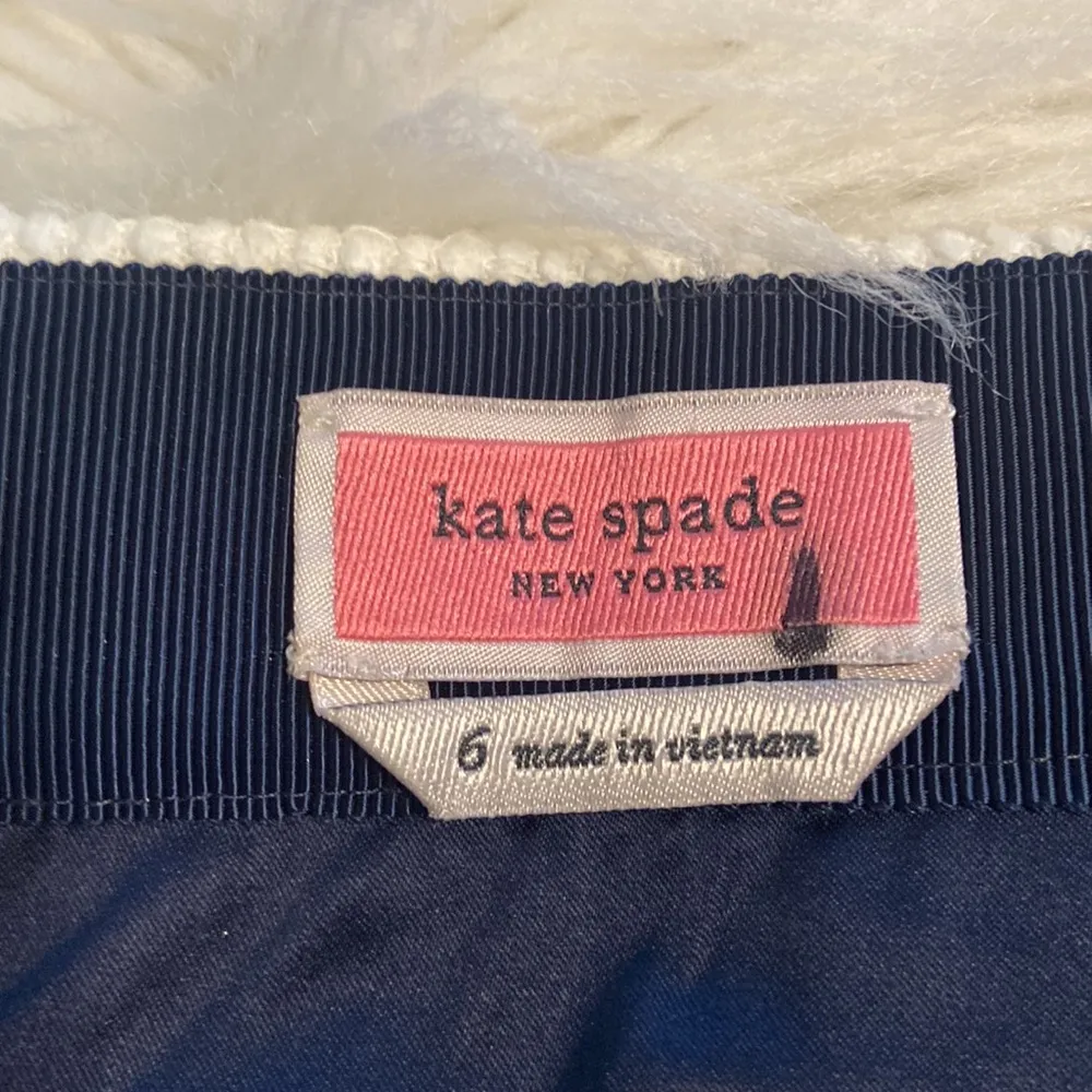Kate Spade Blue and White A-Line Mini Skirt size 6 excellent condition waist 30” - Image 3