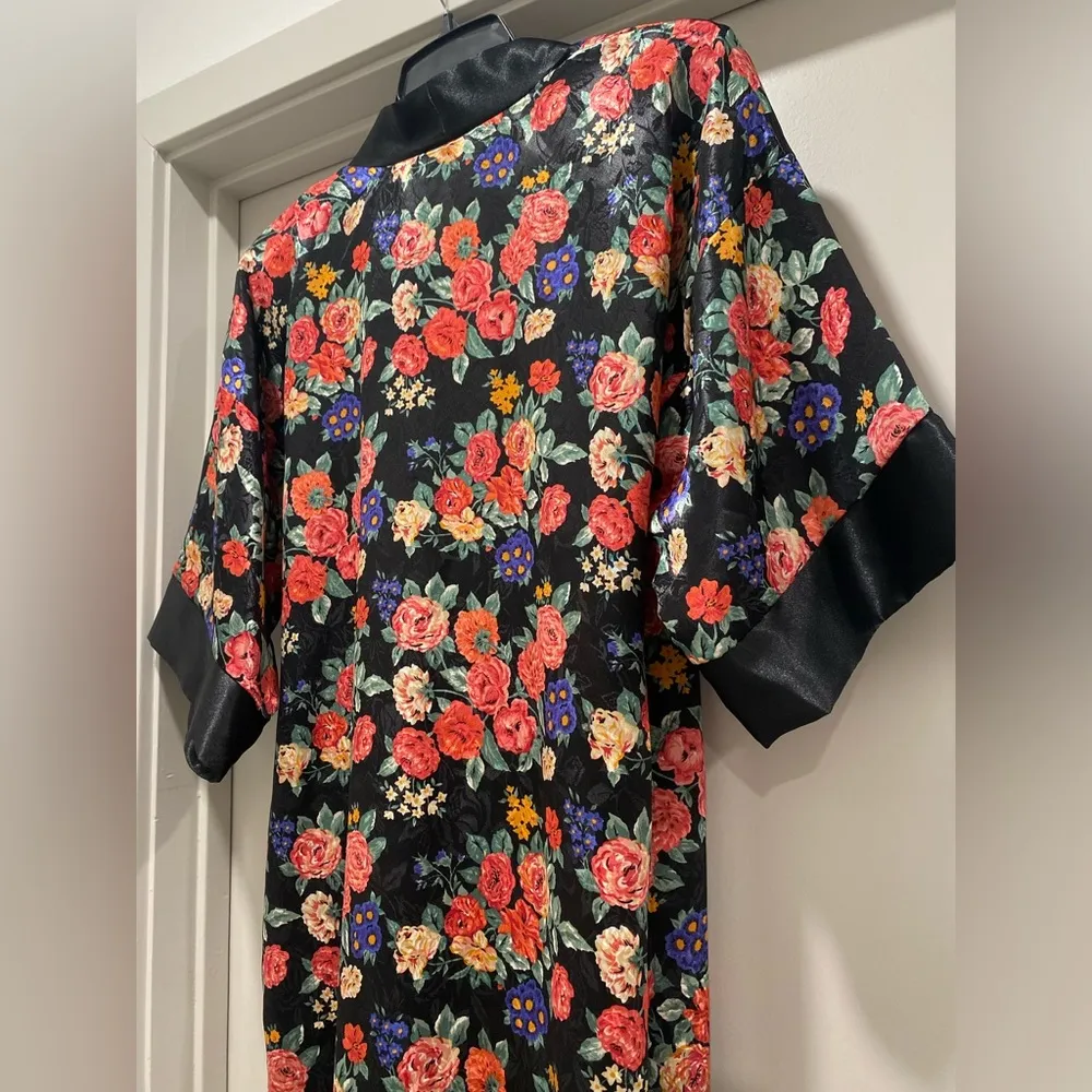 VTG 80s 90s L.A. Intimates Black & Multicolor Satin Floral Kimono Robe - Image 6