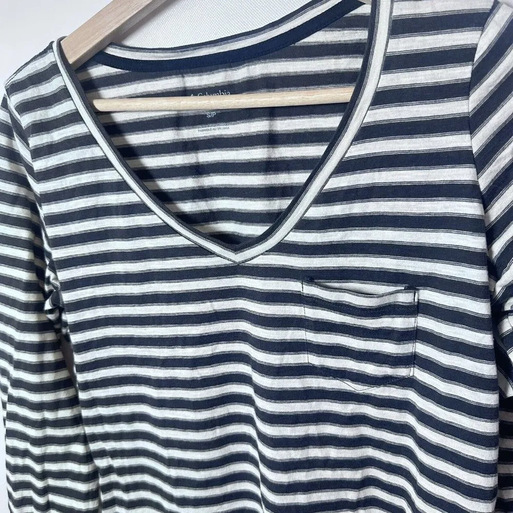 Columbia T Shirt Womens SP Gray Striped Long Sleeve Lightweight V Neck Pocket - Image 5