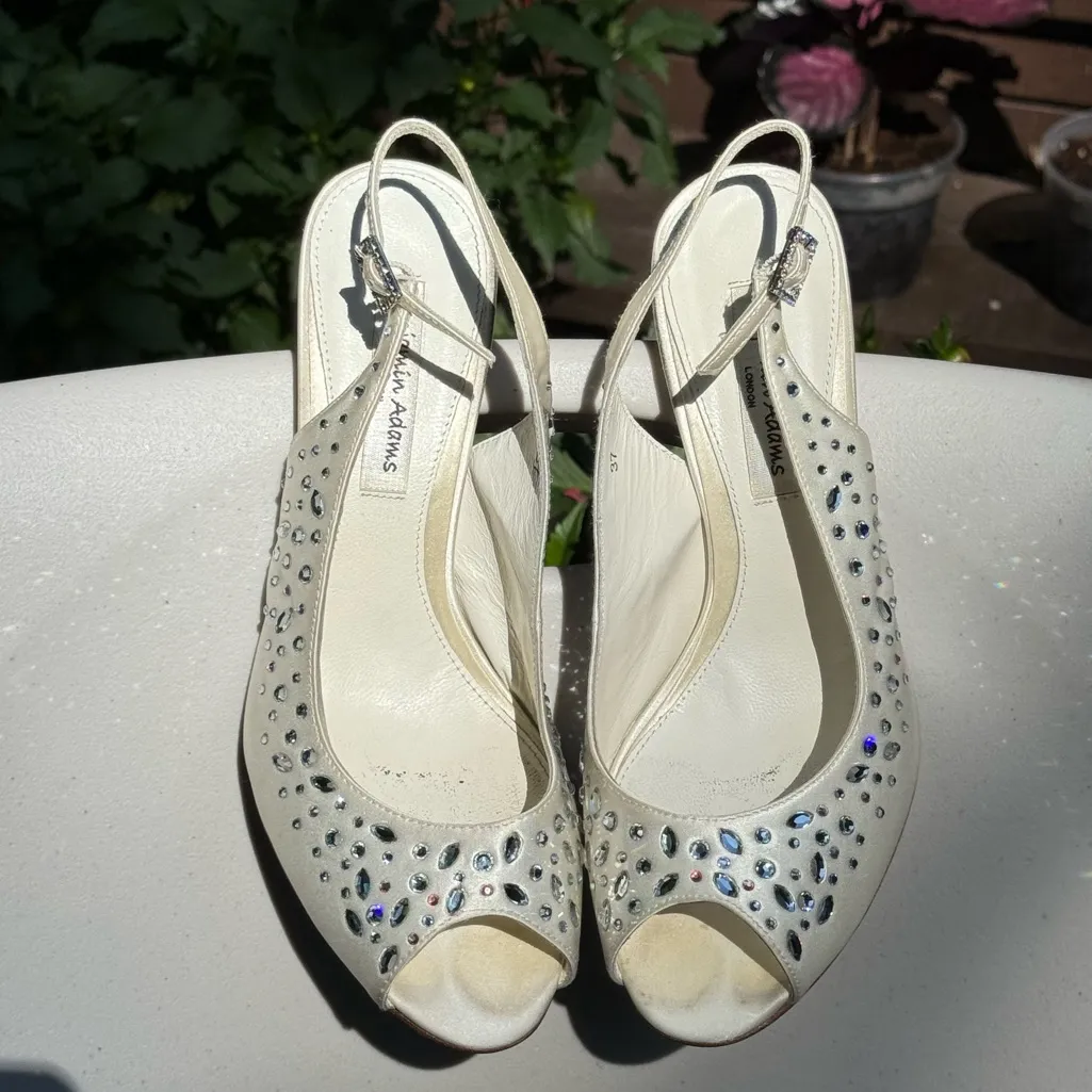 Gorgeous Swarovski aurora borealis 👠 worn for reception only. So pretty🤩 Size 6.5 - Image 8