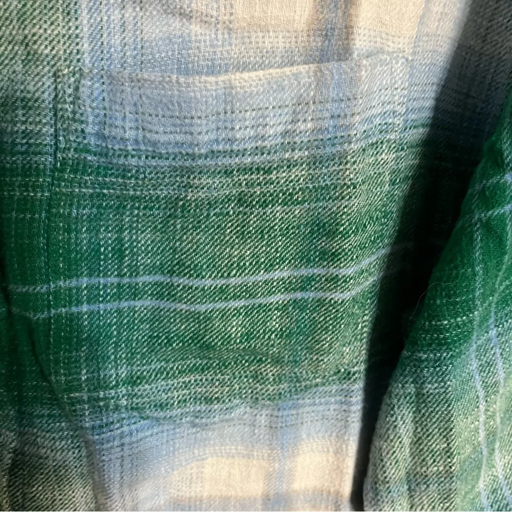 Women’s American Eagle Long Sleeve Flannel Shirt Green & White‎ Plaid Size Small - Image 6