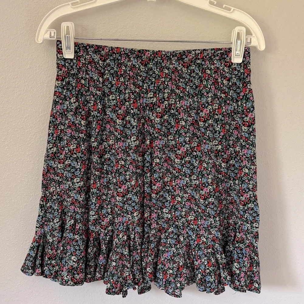 LOFT Spring Bloom Flounce Skirt Ditsy Floral Mini Small - Image 3