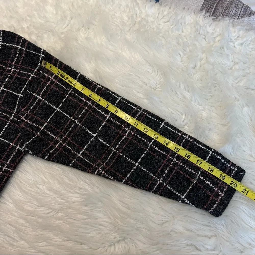 Dressbarn Woman Button Front Cardigan Sweater Grid Pattern Fuzzy Soft Size 1X - Image 10