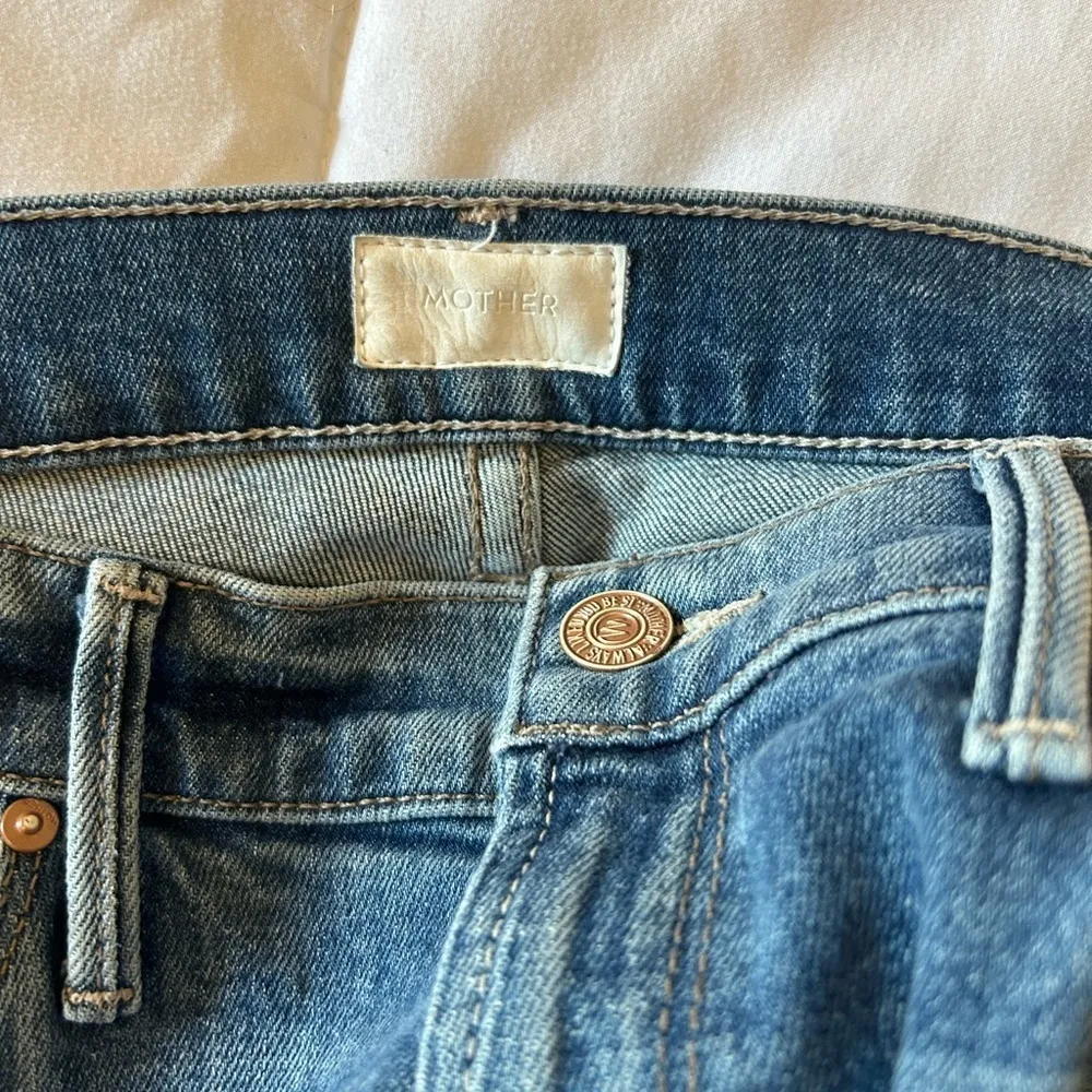 The Runaway Weekender Mother Denim Blue Size 27 - Image 5