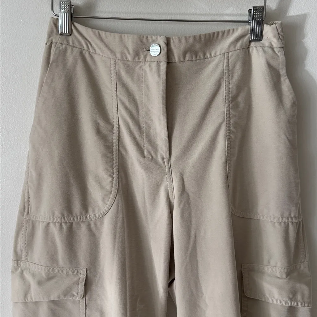 Lululemon 28 Light Utilitech Cargo Pocket High-Rise Crop in Natural Ivory - Image 4