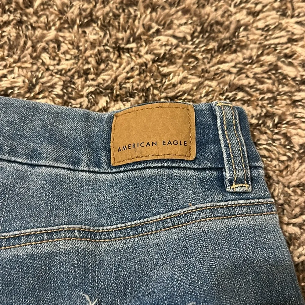 American Eagle Curvy Midi Jean Shorts Size 6 - Image 3