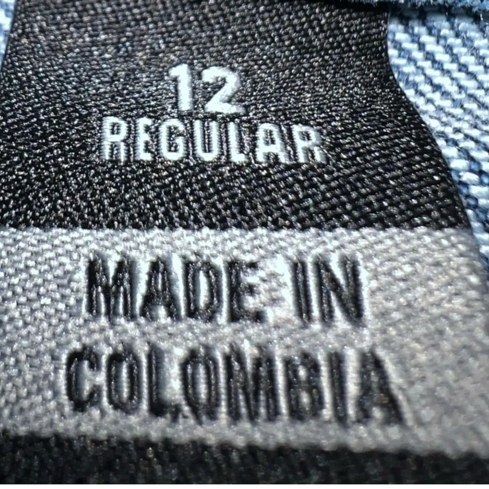 Carhartt jeans for her. Straight legged quality jeans! Slim fit - Image 6