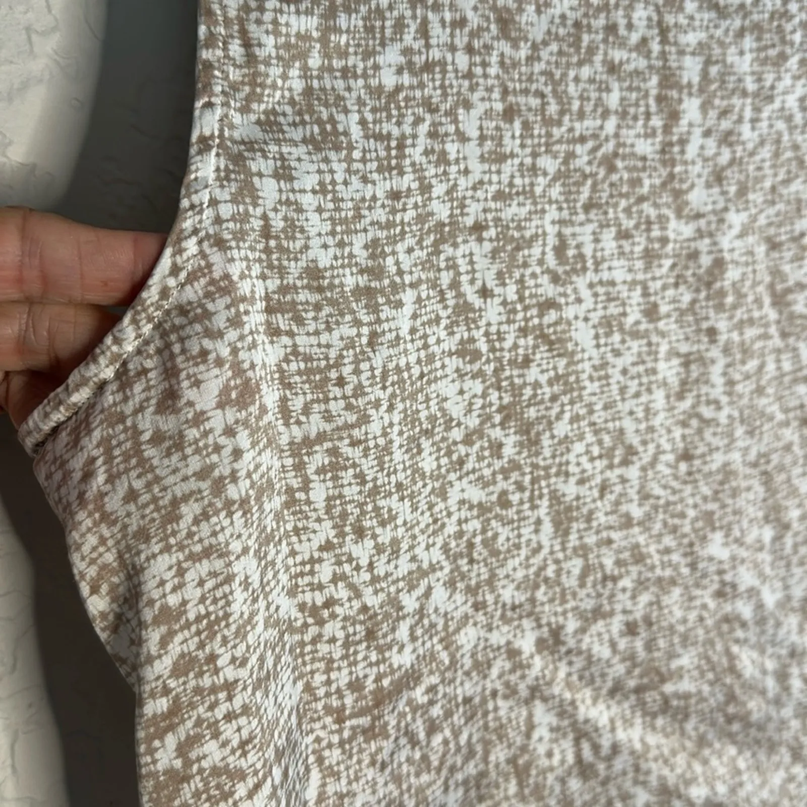 Eileen Fisher Prism Silk Tank Top Bramble Tan Minimalist Office Preppy Neutral - Image 5