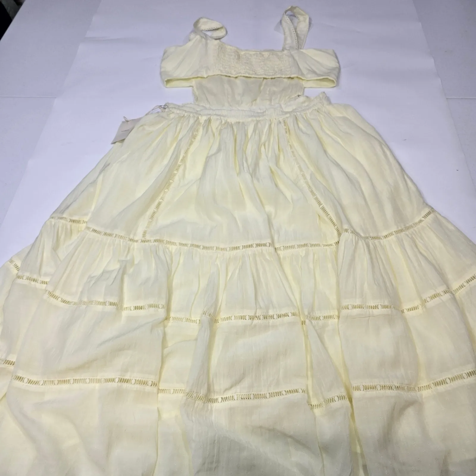 Tularosa Eleanora Embroidered Dress in Mellow Yellow Large - Image 13