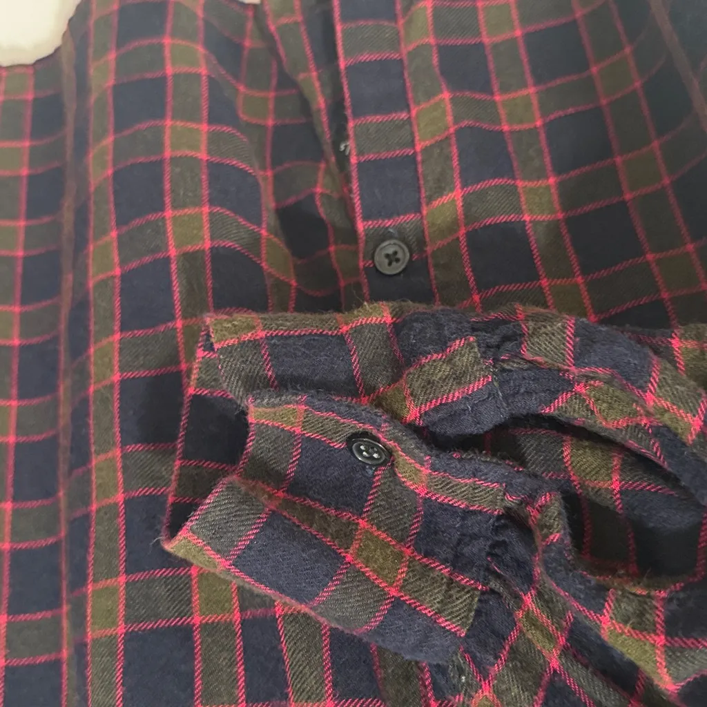 Rails Shirt Andi Navy Fuschia Plaid‎ Button Down Flannel Ruffle size medium - Image 6