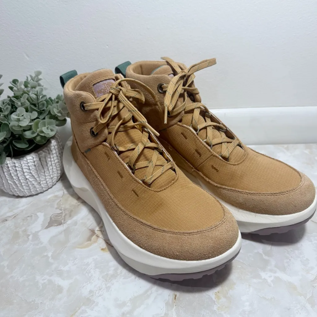 NWOT The North Face Women's‎ Halseigh Hiker Tan Size 11 - Image 2