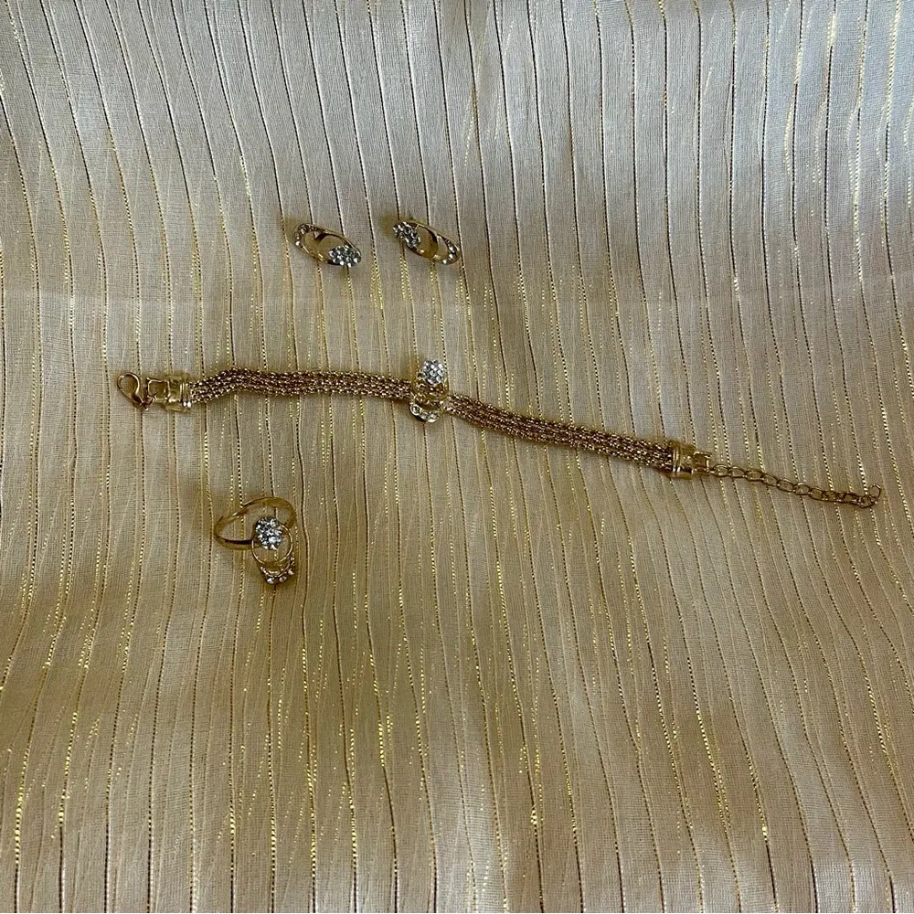 New! 4 Piece Set Earrings Necklace Bracelet Ring Pendant Chains Jewelry Women Gold - Image 3