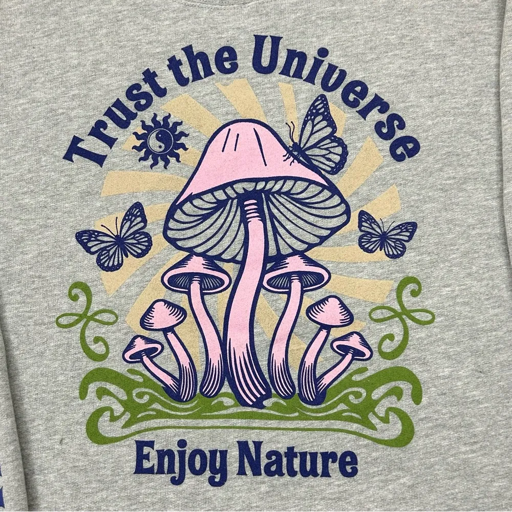 Obsessive Love Trust The Universe Enjoy Nature Gray Pullover Crewneck Sweatshirt - Image 2