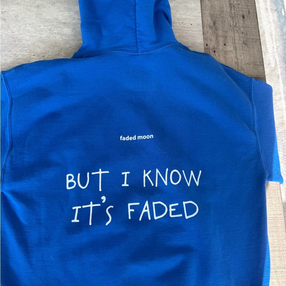 Faded Moon Blue Hoodie with Graphic Print Size L - Image 2