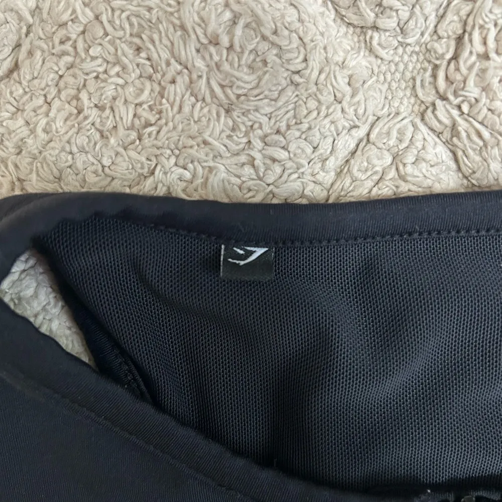 Gymshark Black Women's Tank Top - Image 3