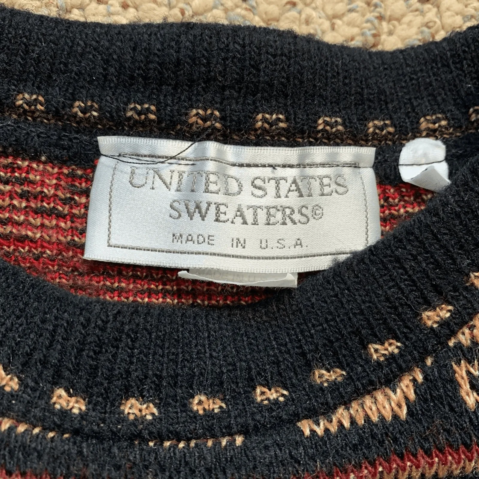 Vintage 90s Sweater Red Rose Dark Floral Knit Pullover Black Green Made in USA Size M - Image 6