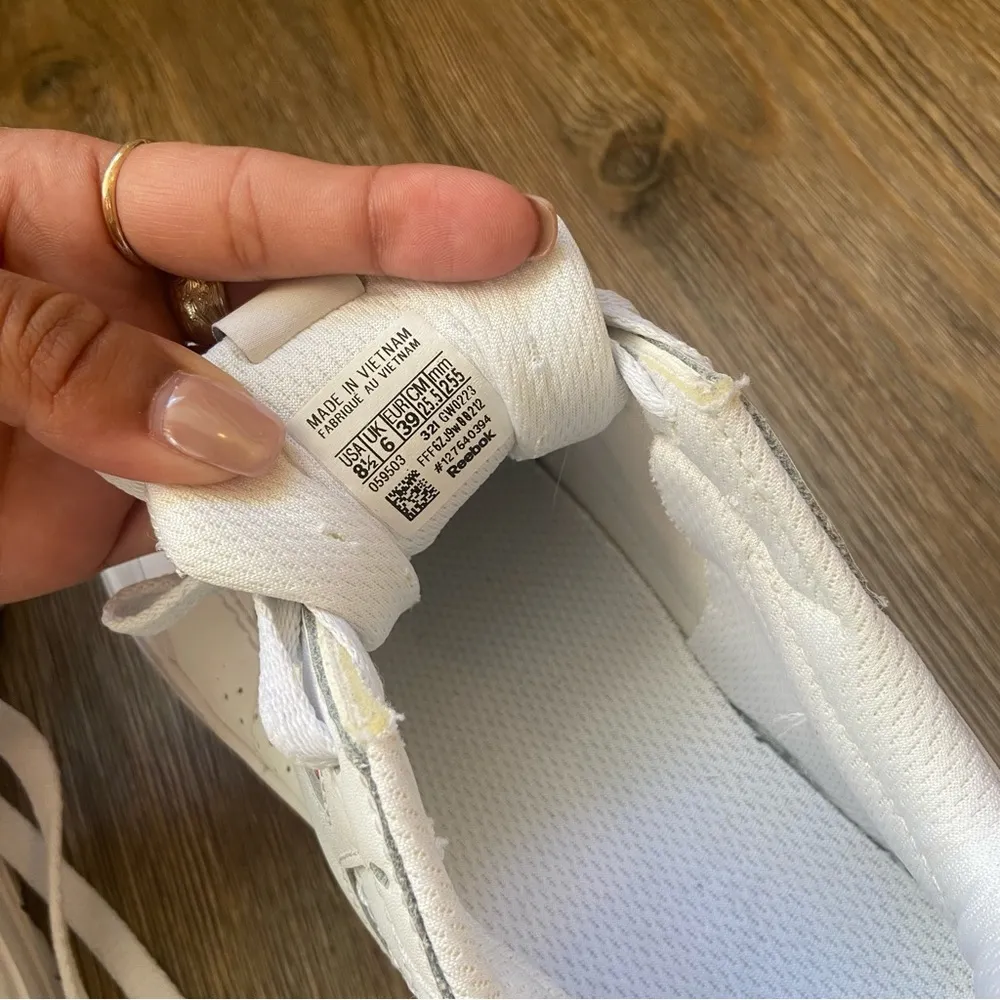 Reebok Classic White Platform Lace-Up Shoes - Image 9