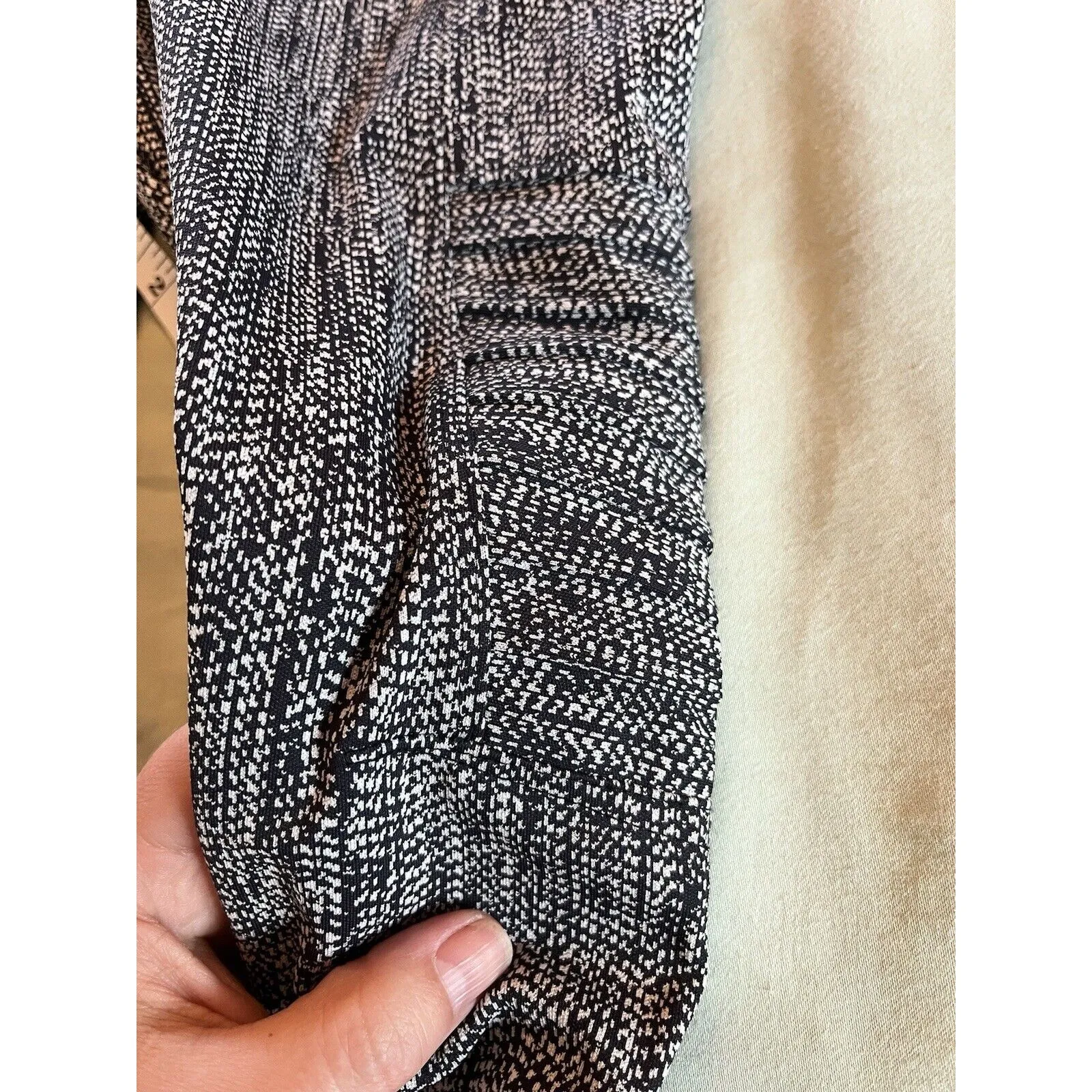 Women's Athleta Delancy Textured Moto Leggings Zipper Ankle Black White Small S - Image 3