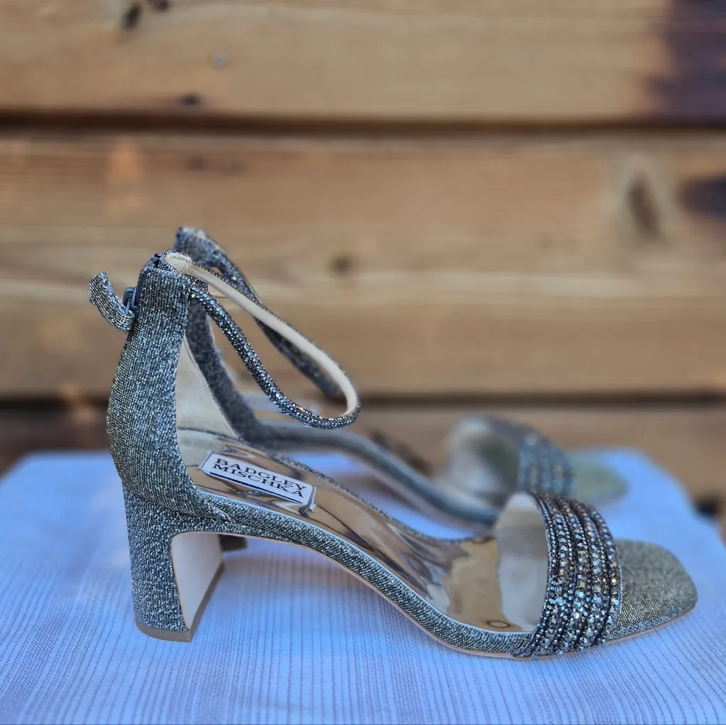 NWOB Badgley Mischka Kameryn Ankle Strap Shoe - Image 3