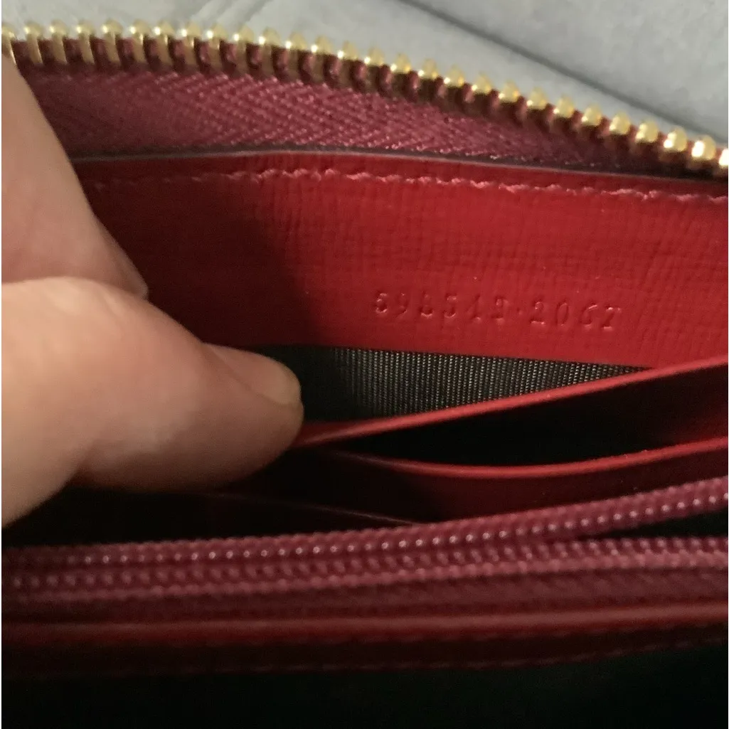 NICE❤️ GUCCI wallet in LUCKY RED 💰💵💶💷 - Image 8