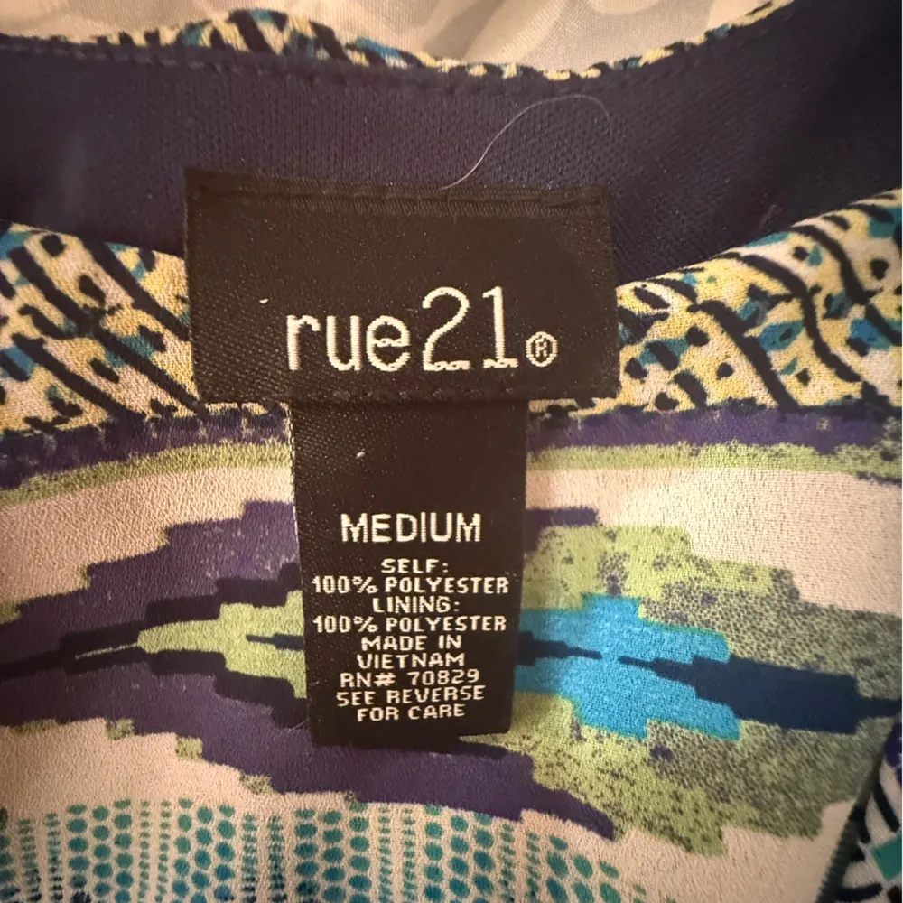 Rue 21 Blue Patterned Sleeveless Dress size M - Image 5