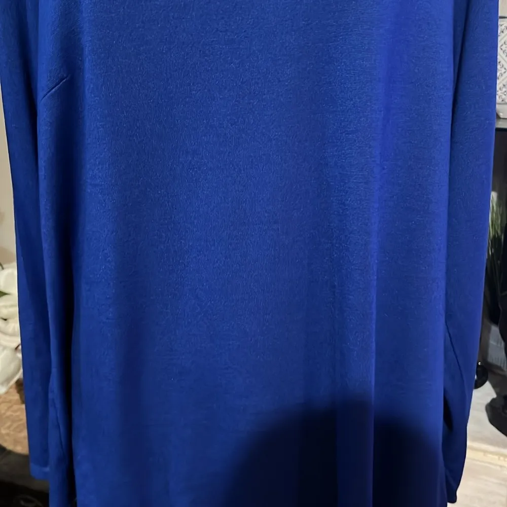 EST. 1946 women’s long sleeve tunic top Royal blue size XL - Image 3