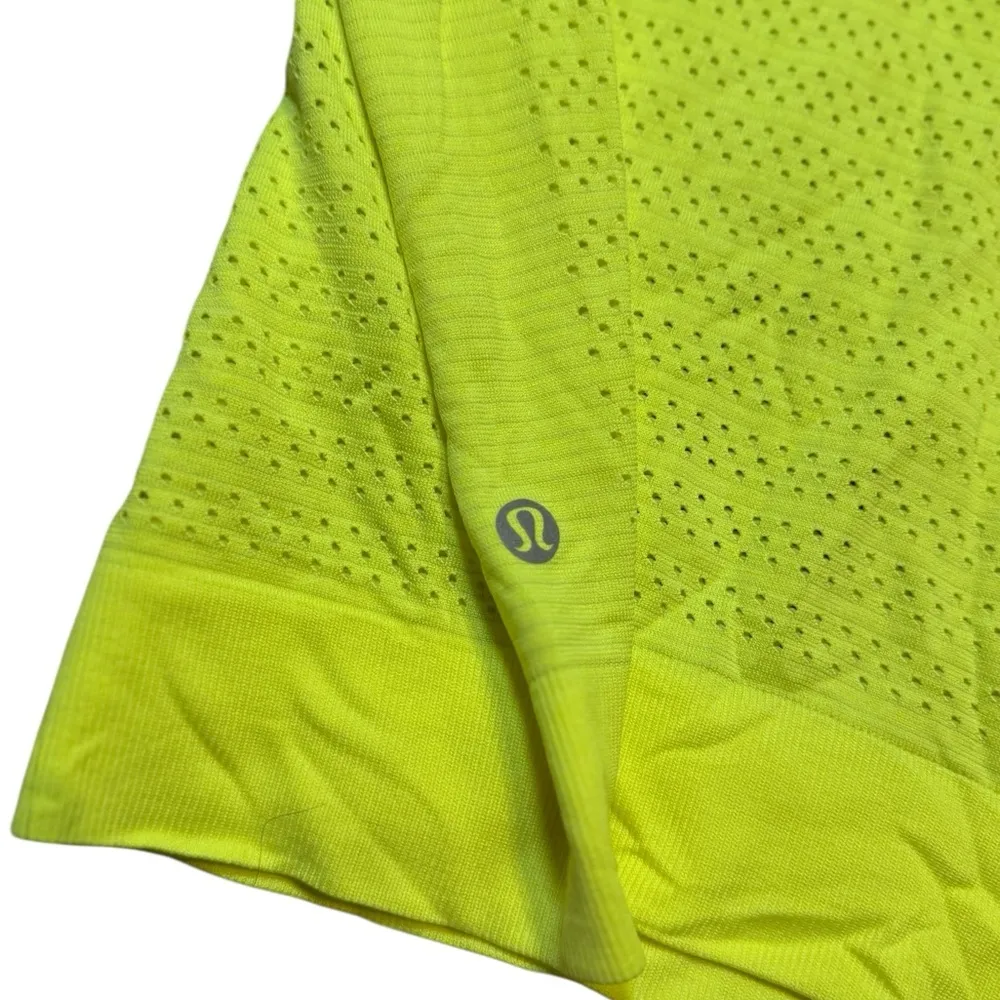 Lululemon Swiftly Breathe Long Sleeve Squad Yellow Highlight Size 8 - Image 4