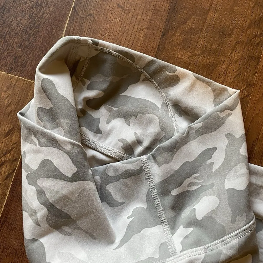 Lululemon Wunder Under HR Tights Pants Jacquard LW5CQUS White Camo Size undefined - Image 2