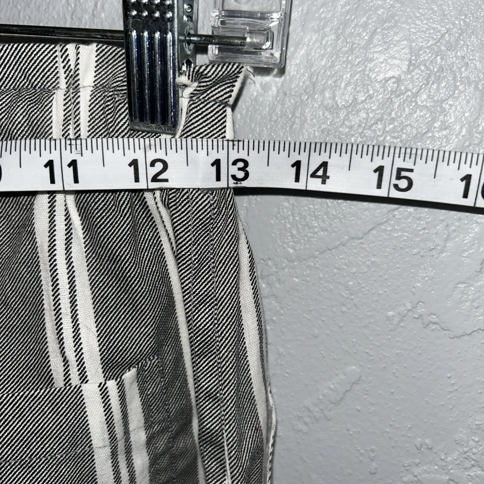 CLEARANCE Shorts NWT SZ S Frayed Hem Tie Elastic Waist Striped Beach Jolie & Joy Black - Image 6