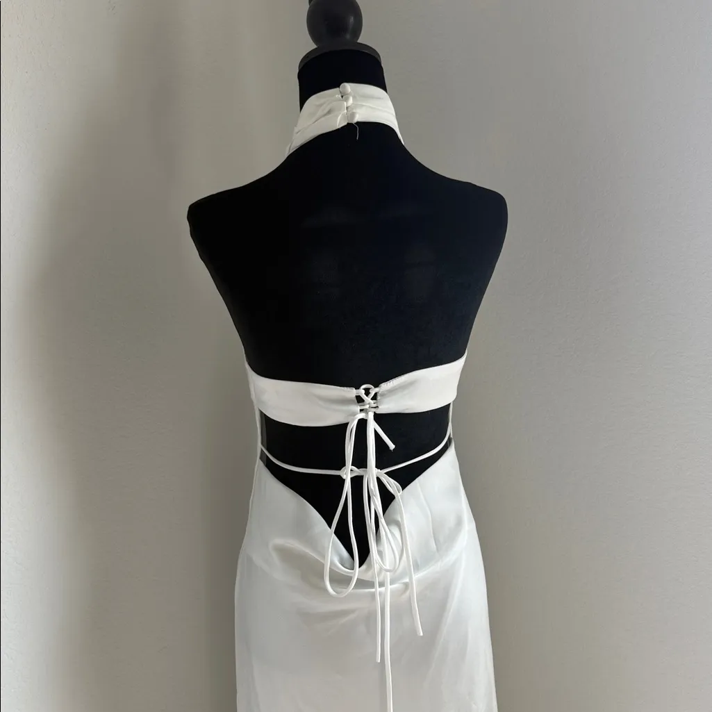 Elegant White Halter Maxi Dress Size M - Image 9