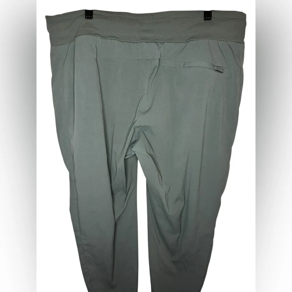 Athleta Trekkie North Jogger Size 16 Green - Image 7