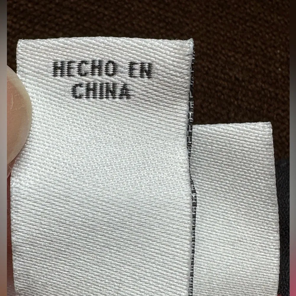 Ava & Vivi Black Pink Red Green Floral Print 3/4th Roll Sleeve Tab  V Ne… - Image 11