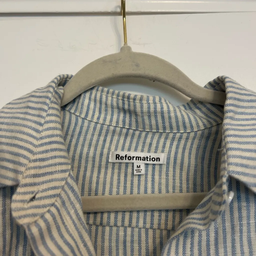 Reformation Relaxed Fit Linen Shirt - Image 3