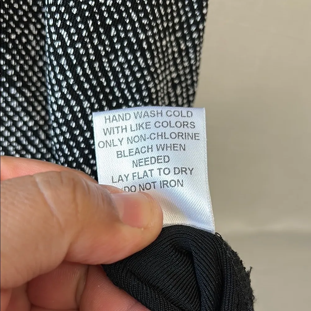 Vikki Vi Gray Sleeveless Top Black Size 2X - Image 6