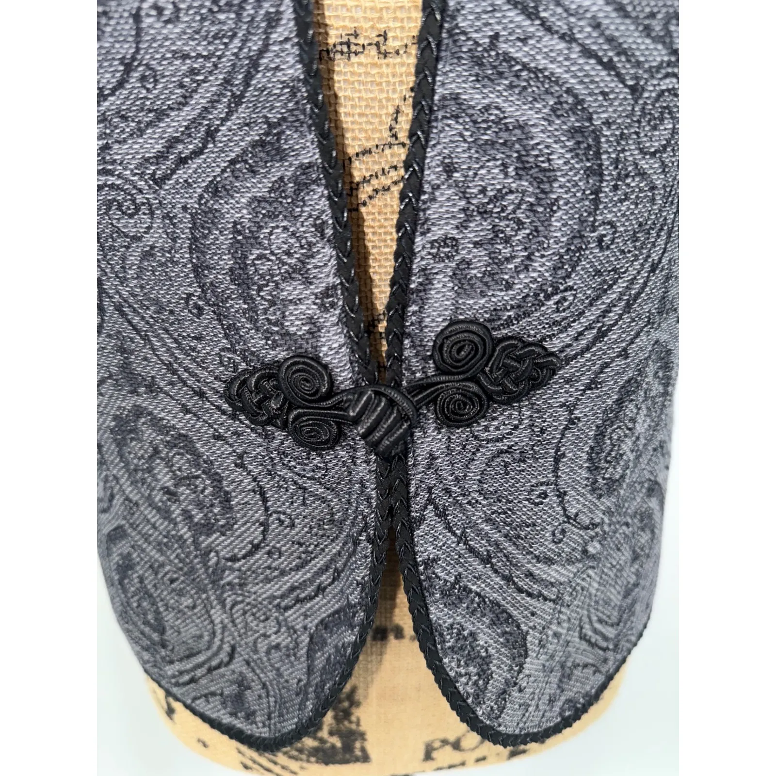 Pendleton Dark Gray Jacquard Vest Medium Wool Blend Paisley Vtg Retro Grannycore - Image 2