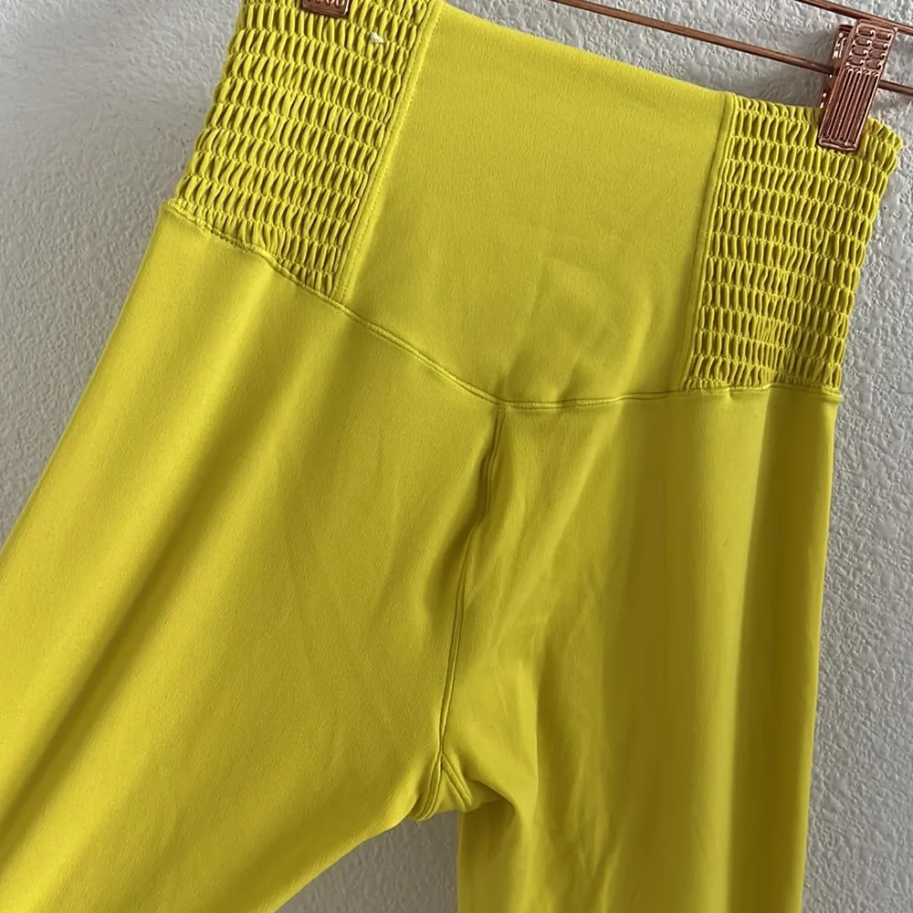 American Eagle Aerie Offline 7/8 Legging Smocked Sides Yellow Soft Small - Image 6