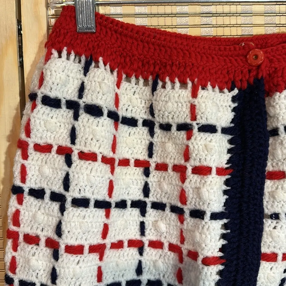 Vintage Probably 1970s Hand Knit Red White and Blue Short Skirt Small 6/8? - Image 8